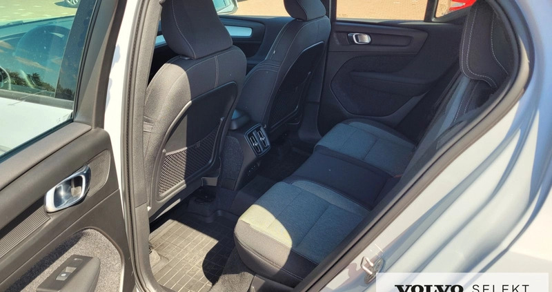 Volvo XC 40 cena 159900 przebieg: 47000, rok produkcji 2021 z Głuszyca małe 562